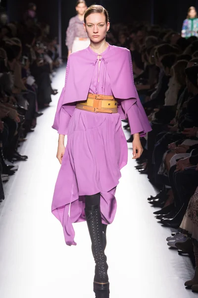 Look 34